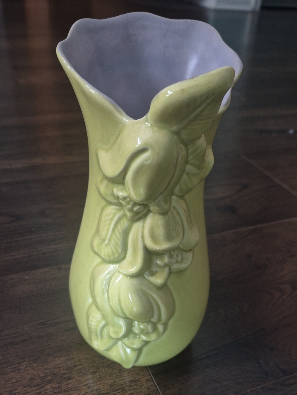 Red Wing Vase, Magnolia Relief #1293 In Chartreuse With Lilac Color Inside